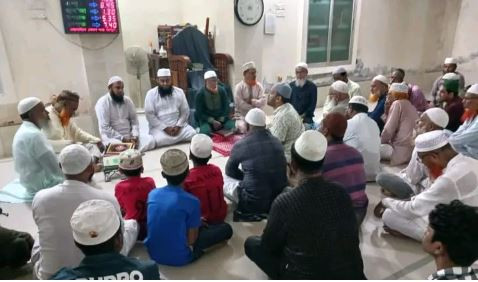 আলফাডাঙ্গায় বয়স্ক পেশাজীবীদের সহজ পদ্ধতিতে কুরআন শিক্ষা