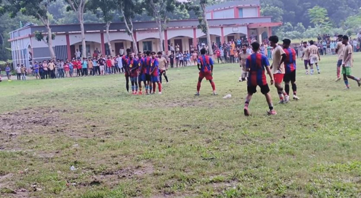 পানাইল যুব সমাজের উদ্যোগে ফুটবল টুর্নামেন্টের সেমিফাইনাল সম্পন্ন