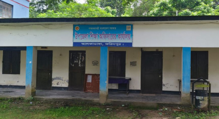 ৭৩ স্কুলের ৫৫টিতেই নেই প্রধান শিক্ষক, ব্যাহত হচ্ছে শিক্ষা কার্যক্রম