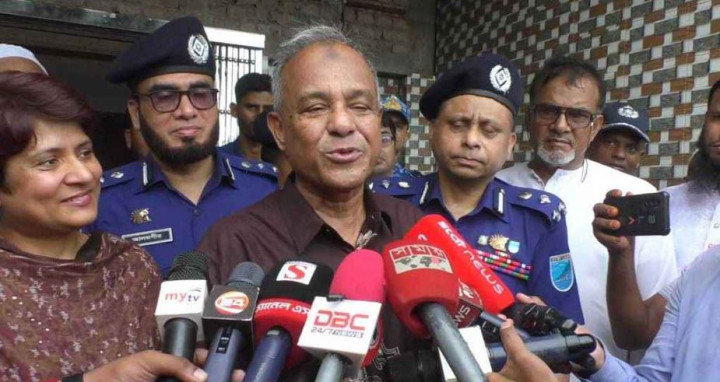 অবৈধ অস্ত্রের খবরদাতাকে পুরস্কৃত করা হবে: স্বরাষ্ট্র উপদেষ্টা