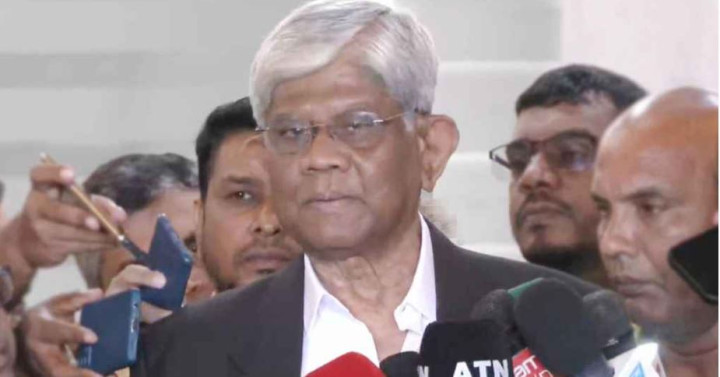 নির্বাচন উপলক্ষে পুলিশের জন্য ৪০ হাজার বডি ক্যামেরা কেনা হচ্ছে: অর্থ উপদেষ্টা