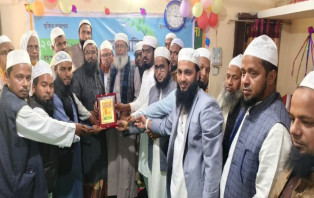 একজন সৎ, দায়িত্ববান কর্মী সমগ্র সমাজকে বদলে দিতে পারে: মুফতি শরাফাত হোসাইন