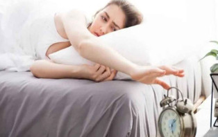 ঘুম থেকে দেরি করে উঠলে যে ভিটামিন কমে যায়!