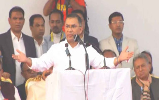 ‘গণতান্ত্রিক ও অর্থনৈতিক ভিত্তির ওপর দেশকে গড়ে তুলতে চাই’