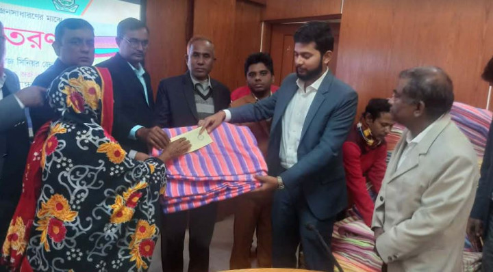 গাইবান্ধায় গরীব, অসহায় ও প্রতিবন্ধী শীতার্তদের মাঝে কম্বল বিতরণ