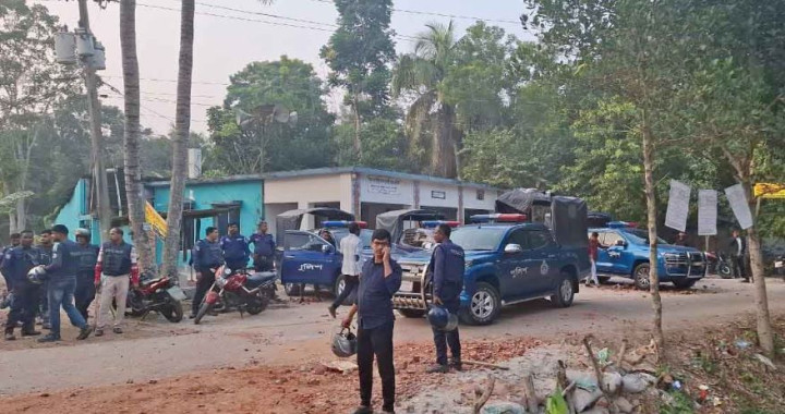 মাদারীপুরে রক্তক্ষয়ী সংঘর্ষে আহত ১০, শতাধিক বোমা বিস্ফোরণ