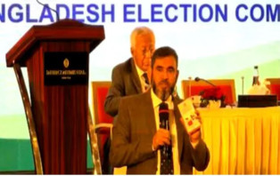 নির্বাচনের পর দিন সকালেই বেশিরভাগ আসনের ভোটের ফলাফল জানা যাবে: ইসি সানাউল্লাহ