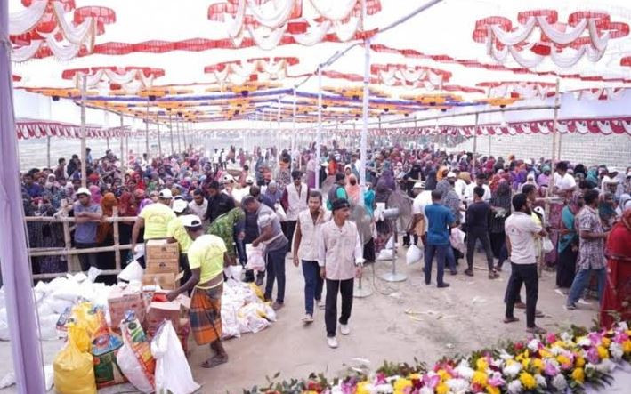 ঝিনাইদহে রমজান উপলক্ষে মাসব্যাপী খাদ্য সামগ্রী বিতরণ শুরু, আমজনতার অভিনন্দন
