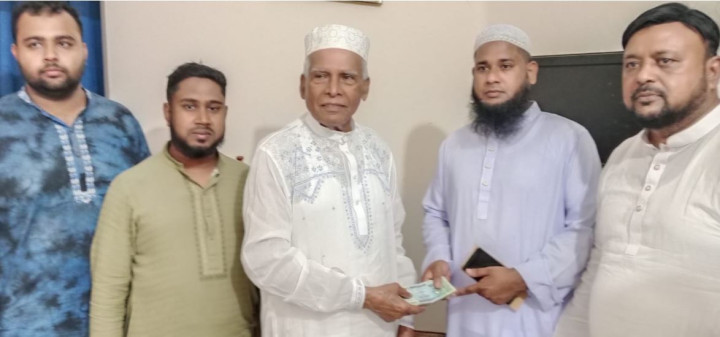 আলফাডাঙ্গার ৫ মাদ্রাসায় দেড় লাখ টাকার যাকাত, অসহায়দের হাতে ঈদ উপহার