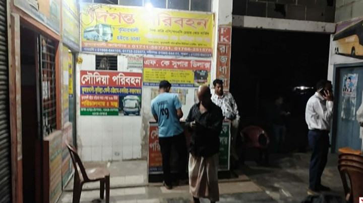 কুমারখালী ও খোকসার যাত্রীদের পরিচয় মিলেছে