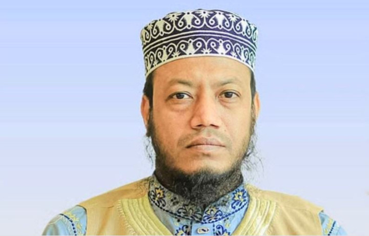 আমির হামজার বিরুদ্ধে গ্রেপ্তারি পরোয়ানা