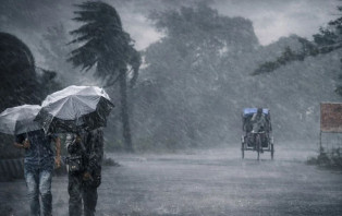 চার বিভাগে অতিভারী বৃষ্টির আভাস, পাহাড়ি এলাকায় ভূমিধসের শঙ্কা
