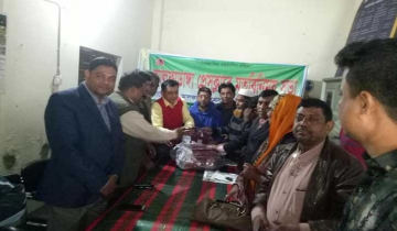 আলফাডাঙ্গায় গণমাধ্যমকর্মীদের মাঝে ব্যতিক্রমধর্মী শীতবস্ত্র প্রদান