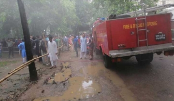 ঢাবির সেন্ট্রাল লাইব্রেরীতে আগুন