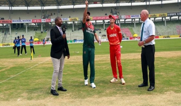 মাশরাফির নেতৃত্বের শেষ ম্যাচে টস হেরে ব্যাটিংয়ে বাংলাদেশ