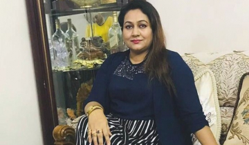  ভাড়াটিয়াদের বাড়িভাড়া মওকুফ করলেন শিউলি
